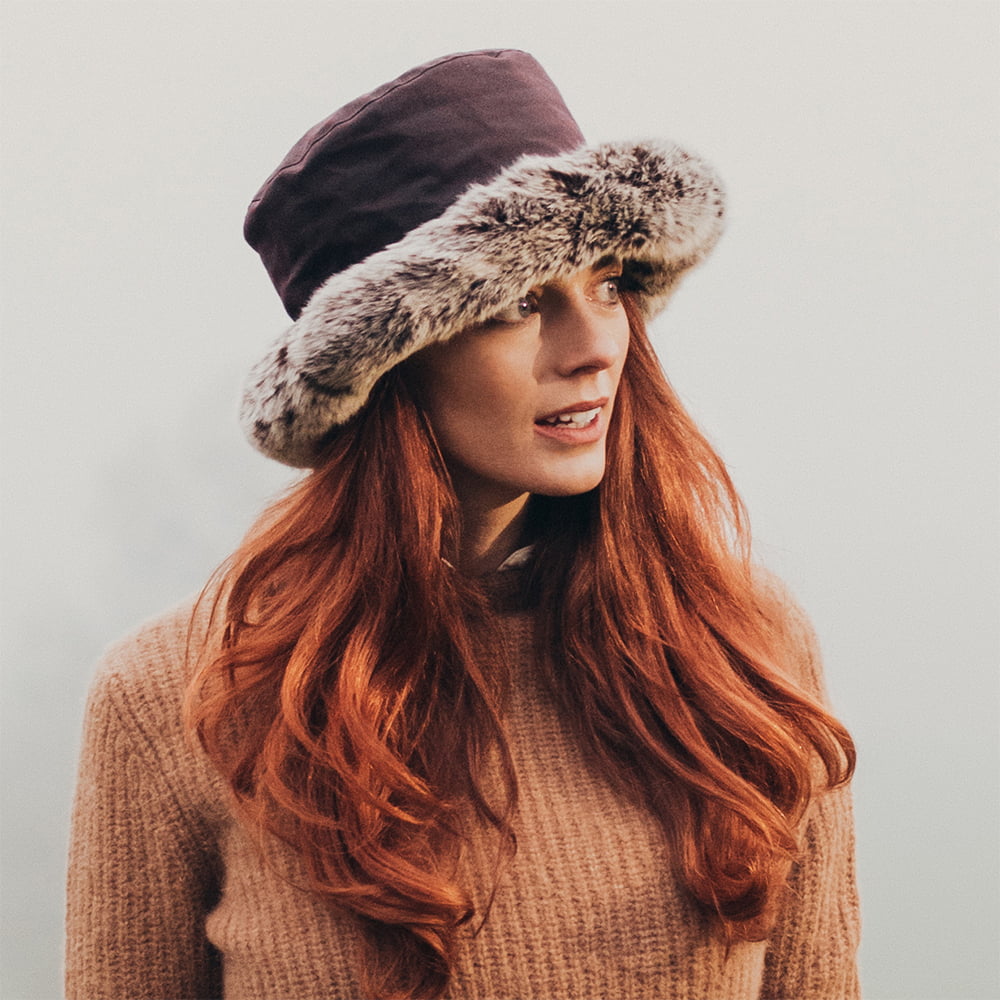 Chapeau Bob en Coton Ciré et Rebord en Fausse Fourrure marron FAILSWORTH
