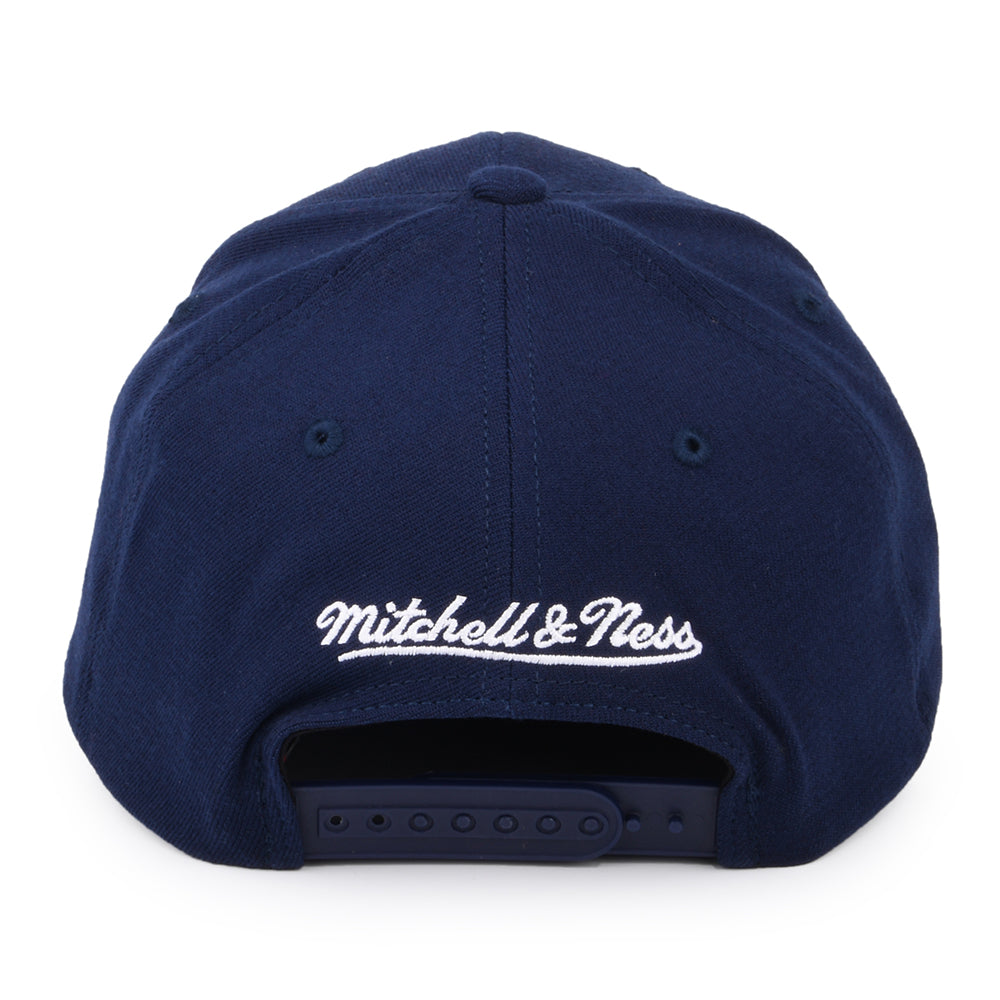 Casquette NBA Team Ground Stretch Denver Nuggets bleu marine MITCHELL & NESS