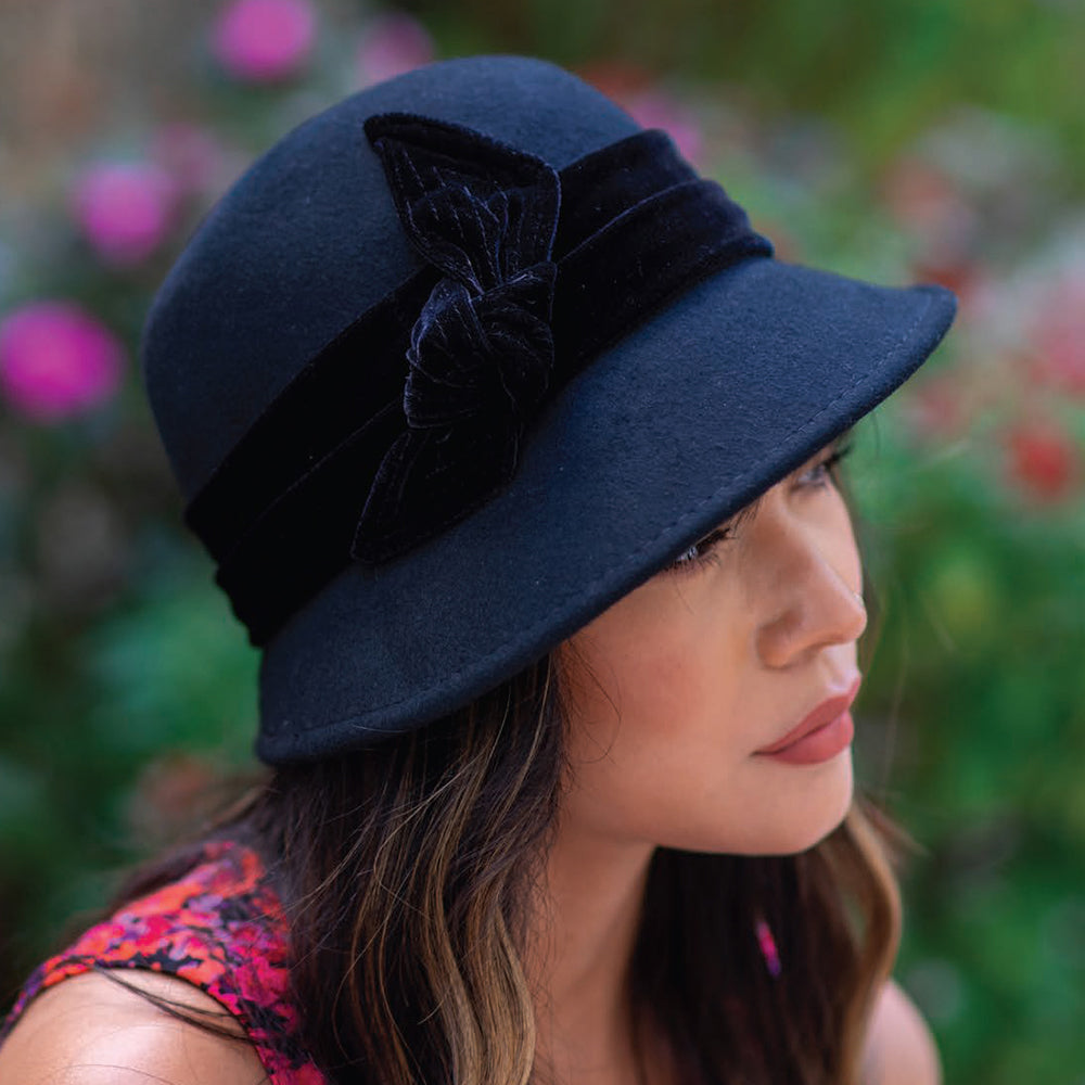 Chapeau Cloche en Laine Feutrée Bandeau en Velours Madeline noir SCALA