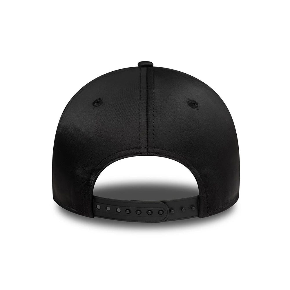 Casquette Femme 9FORTY MLB Satin New York Yankees noir sur noir NEW ERA