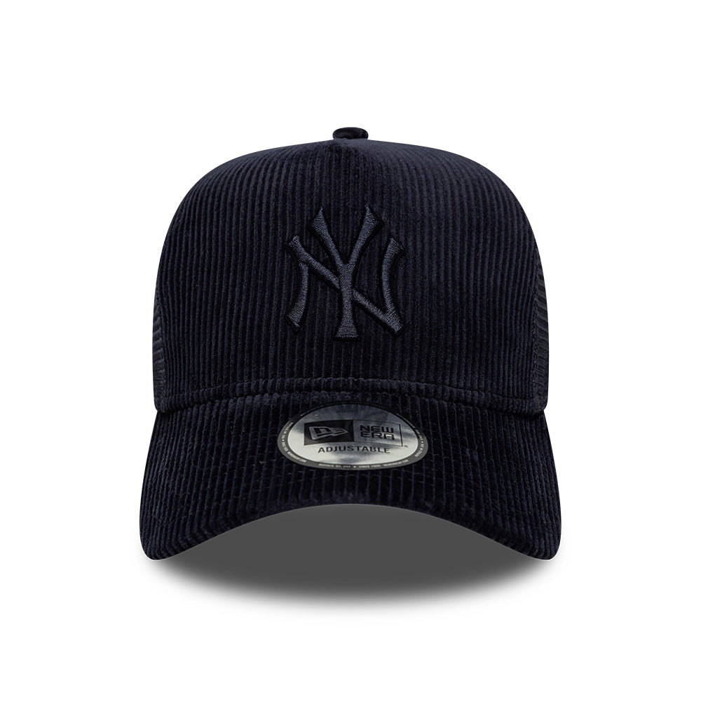 Casquette Trucker 9FORTY MLB Tonal Cord A-Frame New York Yankees bleu marine sur bleu marine NEW ERA
