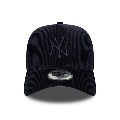 Casquette Trucker 9FORTY MLB Tonal Cord A-Frame New York Yankees bleu marine sur bleu marine NEW ERA