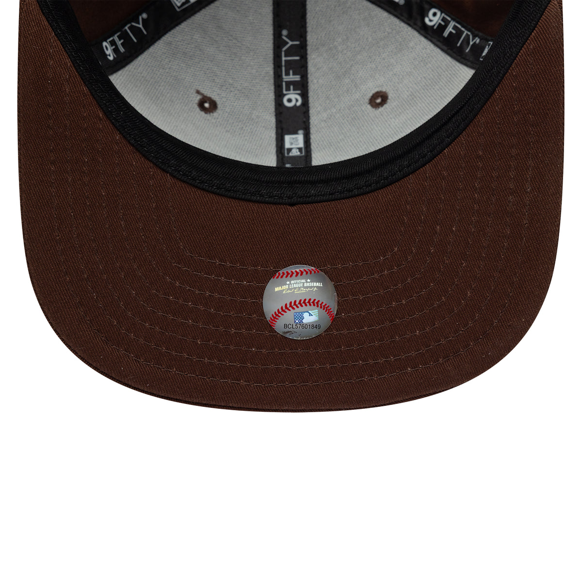 Casquette Snapback 9FIFTY New York Yankees MLB League Essential Original Fit chocolat-blanc NEW ERA