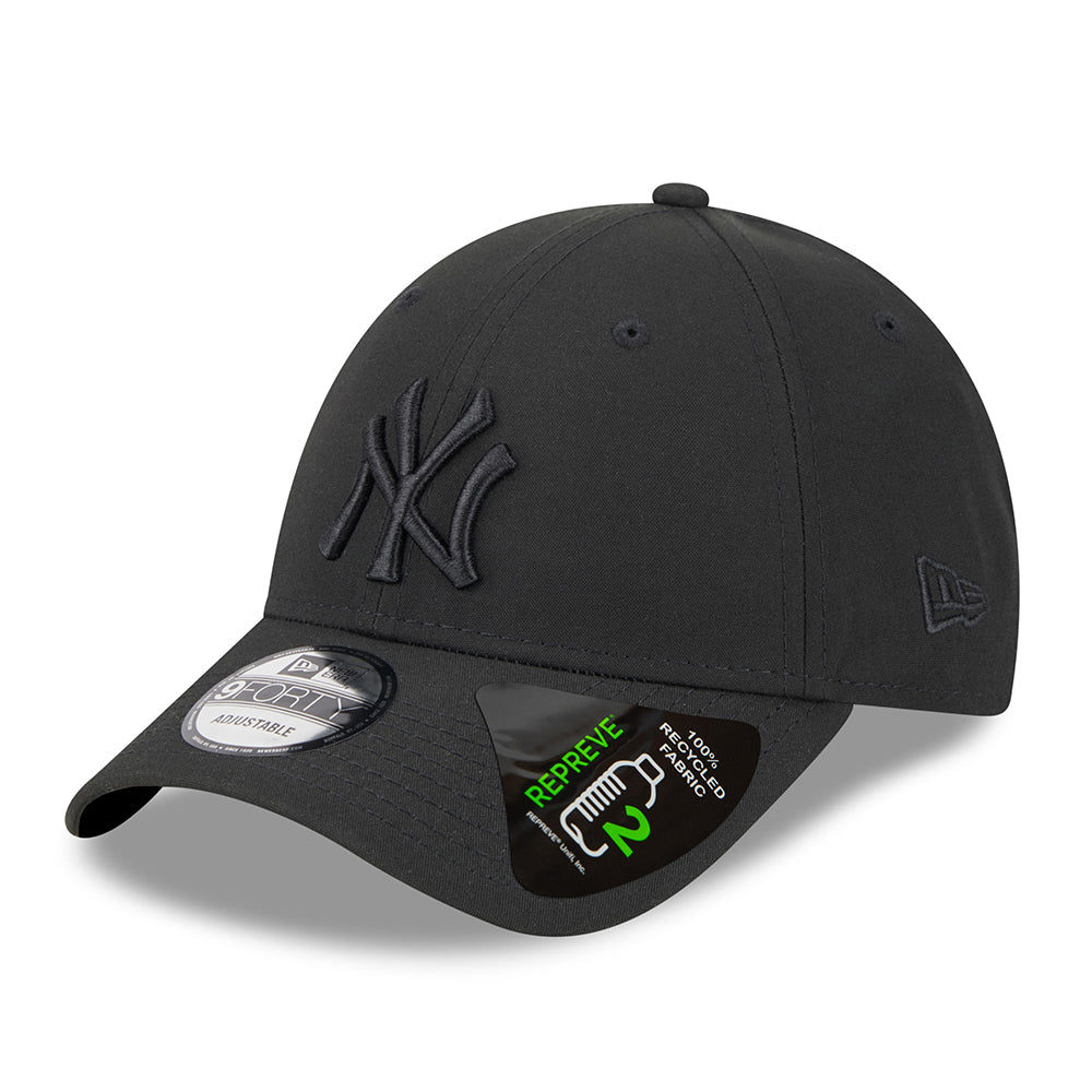Casquette 9FORTY MLB Repreve Outline New York Yankees noir sur noir NEW ERA