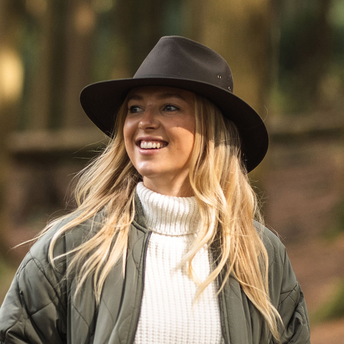 Chapeau Fedora Safari en Toile Cirée olive JAXON & JAMES - VENTE EN GROS